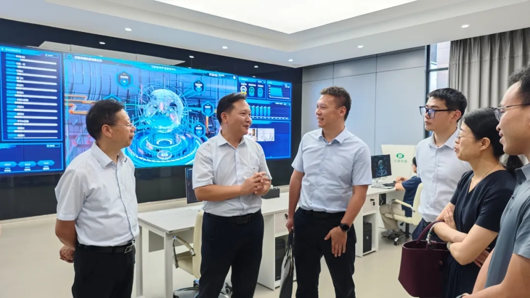 浙江省經(jīng)信廳副廳長婁萬總一行蒞臨川源調(diào)研指導(dǎo)