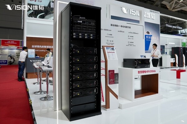 固態(tài)電池首次揭曉！雄韜股份新品亮相CIBF2025