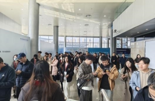 聚勢(shì)世界灣區(qū)，共繪綠色發(fā)展新藍(lán)圖！2025鴻威&#183;世界環(huán)保產(chǎn)業(yè)博覽會(huì)8月8日重磅開(kāi)啟