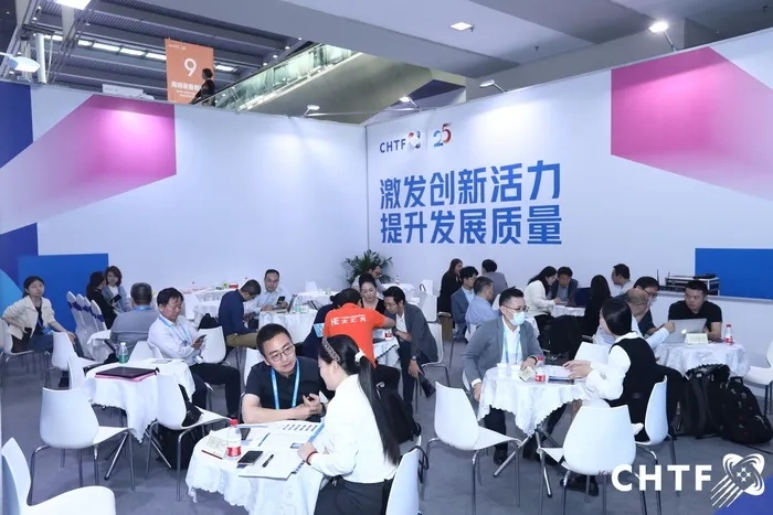 清華、北大、復(fù)旦、香港中文大學(xué)等超百所高校集中亮相 高交會(huì)推動(dòng)科研成果轉(zhuǎn)化“落地生金”